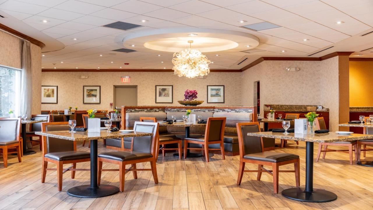 Holiday Inn Plainview-Long Island By Ihg Exterior foto